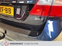 Volvo V70 2.5T Momentum -Leder -Cruise controle -Navigatie-Trekhaak 1800 kilo--goed onderhouden
