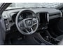 Volvo EX40 Twin Motor Performance Ultra Europa 82 kWh | Harman Kardon audio | 20" | Schuif-/kanteldak | Getint Glas | Elektrische stoelverstelling | Nubuck bekleding | Adaptive Cruise Control | Dodehoekdetectie |