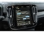 Volvo EX40 Twin Motor Performance Ultra Europa 82 kWh | Harman Kardon audio | 20" | Schuif-/kanteldak | Getint Glas | Elektrische stoelverstelling | Nubuck bekleding | Adaptive Cruise Control | Dodehoekdetectie |