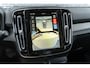 Volvo EX40 Twin Motor Performance Ultra Europa 82 kWh | Harman Kardon audio | 20" | Schuif-/kanteldak | Getint Glas | Elektrische stoelverstelling | Nubuck bekleding | Adaptive Cruise Control | Dodehoekdetectie |