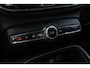 Volvo EX40 Twin Motor Performance Ultra Europa 82 kWh | Harman Kardon audio | 20" | Schuif-/kanteldak | Getint Glas | Elektrische stoelverstelling | Nubuck bekleding | Adaptive Cruise Control | Dodehoekdetectie |