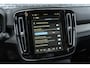 Volvo EX40 Twin Motor Performance Ultra Europa 82 kWh | Harman Kardon audio | 20" | Schuif-/kanteldak | Getint Glas | Elektrische stoelverstelling | Nubuck bekleding | Adaptive Cruise Control | Dodehoekdetectie |