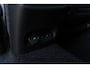 Volvo EX40 Twin Motor Performance Ultra Europa 82 kWh | Harman Kardon audio | 20" | Schuif-/kanteldak | Getint Glas | Elektrische stoelverstelling | Nubuck bekleding | Adaptive Cruise Control | Dodehoekdetectie |