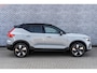 Volvo EX40 Twin Motor Performance Ultra Europa 82 kWh | Harman Kardon audio | 20" | Schuif-/kanteldak | Getint Glas | Elektrische stoelverstelling | Nubuck bekleding | Adaptive Cruise Control | Dodehoekdetectie |