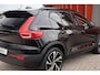 Volvo XC40 T4 Recharge R-Design | Stoelverwarming | Trekhaak | Leder | 360° Camera | 20 INCH | BLIS | Glossy Black | Keyless