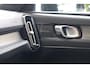 Volvo XC40 T4 Recharge R-Design | Stoelverwarming | Trekhaak | Leder | 360° Camera | 20 INCH | BLIS | Glossy Black | Keyless
