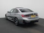 BMW 3-Serie 318i M-sport Edition | Apple Carplay / Android Auto | Panoramadak | Stoelverwarming | Achteruitrijcamera | Parkeersensoren |