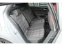Volkswagen Golf GTI 2.0 TSI 265pk DSG | DCC Onderstel | Panoramadak | Camera | 19" Estoril Velgen