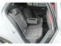 Volkswagen Golf GTI 2.0 TSI 265pk DSG | DCC Onderstel | Panoramadak | Camera | 19" Estoril Velgen