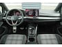 Volkswagen Golf GTI 2.0 TSI 265pk DSG | DCC Onderstel | Panoramadak | Camera | 19" Estoril Velgen