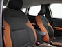 Renault Captur 1.3 TCe 130 Intens | Automaat | Apple Carplay / Android Auto | Parkeersensoren | Camera | Stoelverwarming | Stuurverwarming |