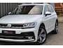 Volkswagen Tiguan 1.4 TSI BMT Sound R-Line LED/ACC/19'' inch/Carplay
