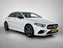 Mercedes-Benz A-klasse 180 Business Solution AMG Lichtmetalen velgen | Navigatie | MBUX wide screen | Parking support | Inclusief 24 maanden MB Certified garantie voor Europa.