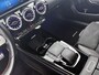 Mercedes-Benz A-klasse 180 Business Solution AMG Lichtmetalen velgen | Navigatie | MBUX wide screen | Parking support | Inclusief 24 maanden MB Certified garantie voor Europa.
