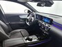Mercedes-Benz A-klasse 180 Business Solution AMG Lichtmetalen velgen | Navigatie | MBUX wide screen | Parking support | Inclusief 24 maanden MB Certified garantie voor Europa.
