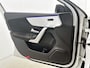 Mercedes-Benz A-klasse 180 Business Solution AMG Lichtmetalen velgen | Navigatie | MBUX wide screen | Parking support | Inclusief 24 maanden MB Certified garantie voor Europa.