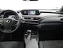 Lexus UX 250h First Edition | BTW voertuig | Dealer Onderhouden | Navigatie | Climate Control | Achteruitrijcamera | Elektrische Achterklep | Parkeersensoren voor+achter | Trekhaak afneembaar |