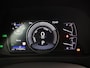 Lexus UX 250h First Edition | BTW voertuig | Dealer Onderhouden | Navigatie | Climate Control | Achteruitrijcamera | Elektrische Achterklep | Parkeersensoren voor+achter | Trekhaak afneembaar |