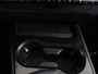 Lexus UX 250h First Edition | BTW voertuig | Dealer Onderhouden | Navigatie | Climate Control | Achteruitrijcamera | Elektrische Achterklep | Parkeersensoren voor+achter | Trekhaak afneembaar |