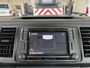 Volkswagen Transporter Kombi 2.0 TDI L2H2 150pk DSG Airco Cruise control Trekhaak 2500kg trekgewicht Parkeersensoren achter Apple carplay Telefoonverbinding Euro 6 Ideaal voor camperombouw! 8-Persoons