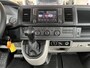 Volkswagen Transporter Kombi 2.0 TDI L2H2 150pk DSG Airco Cruise control Trekhaak 2500kg trekgewicht Parkeersensoren achter Apple carplay Telefoonverbinding Euro 6 Ideaal voor camperombouw! 8-Persoons