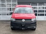 Volkswagen Transporter Kombi 2.0 TDI L2H2 150pk DSG Airco Cruise control Trekhaak 2500kg trekgewicht Parkeersensoren achter Apple carplay Telefoonverbinding Euro 6 Ideaal voor camperombouw! 8-Persoons