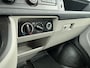 Volkswagen Transporter Kombi 2.0 TDI L2H2 150pk DSG Airco Cruise control Trekhaak 2500kg trekgewicht Parkeersensoren achter Apple carplay Telefoonverbinding Euro 6 Ideaal voor camperombouw! 8-Persoons