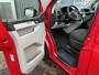 Volkswagen Transporter Kombi 2.0 TDI L2H2 150pk DSG Airco Cruise control Trekhaak 2500kg trekgewicht Parkeersensoren achter Apple carplay Telefoonverbinding Euro 6 Ideaal voor camperombouw! 8-Persoons