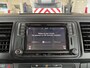 Volkswagen Transporter Kombi 2.0 TDI L2H2 150pk DSG Airco Cruise control Trekhaak 2500kg trekgewicht Parkeersensoren achter Apple carplay Telefoonverbinding Euro 6 Ideaal voor camperombouw! 8-Persoons