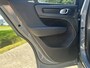 Volvo XC40 1.5 T5 Recharge R-Design | ACC | CAM | CARPAY | CLIMA | NAVI | PDC V&A | STUUR/STOELVERW. | TREKHAAK | WINTERWIELEN LM 19" ZWART