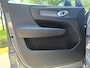 Volvo XC40 1.5 T5 Recharge R-Design | ACC | CAM | CARPAY | CLIMA | NAVI | PDC V&A | STUUR/STOELVERW. | TREKHAAK | WINTERWIELEN LM 19" ZWART