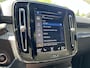 Volvo XC40 1.5 T5 Recharge R-Design | ACC | CAM | CARPAY | CLIMA | NAVI | PDC V&A | STUUR/STOELVERW. | TREKHAAK | WINTERWIELEN LM 19" ZWART