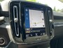 Volvo XC40 1.5 T5 Recharge R-Design | ACC | CAM | CARPAY | CLIMA | NAVI | PDC V&A | STUUR/STOELVERW. | TREKHAAK | WINTERWIELEN LM 19" ZWART