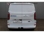 Ford E-Transit Custom ELEKTRISCH 320 L2H1 Limited 65 kWh 218 pk Meerprijs 17" lichtmetalen wielen €. 1.500,- Autm. airco, stoel-, spiegel- en voorraamverw., camera, trekhaak, cruise cntrl, navigatie by Apple Carplay/ Android auto, telefoonvoorb., LED verl. etc.