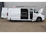 Ford E-Transit Custom ELEKTRISCH 320 L2H1 Limited 65 kWh 218 pk Meerprijs 17" lichtmetalen wielen €. 1.500,- Autm. airco, stoel-, spiegel- en voorraamverw., camera, trekhaak, cruise cntrl, navigatie by Apple Carplay/ Android auto, telefoonvoorb., LED verl. etc.