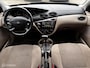 Ford Focus 1.6-16V Ghia AUTOMAAT*A/C*TREKHAAK*NIEUWE APK*NAP