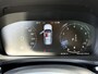 Volvo V60 2.0 B3 Momentum Business | Panoramadak | Harman Kardon Audio | Achteruitrijcamera | Parkeersensoren | Stoelverwarming | Keyless Entry | Elektrische Achterklep | Cruise Control Adaptief | Navigatie | Apple Carplay | Android Auto