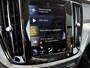 Volvo V60 2.0 B3 Momentum Business | Panoramadak | Harman Kardon Audio | Achteruitrijcamera | Parkeersensoren | Stoelverwarming | Keyless Entry | Elektrische Achterklep | Cruise Control Adaptief | Navigatie | Apple Carplay | Android Auto