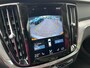 Volvo V60 2.0 B3 Momentum Business | Panoramadak | Harman Kardon Audio | Achteruitrijcamera | Parkeersensoren | Stoelverwarming | Keyless Entry | Elektrische Achterklep | Cruise Control Adaptief | Navigatie | Apple Carplay | Android Auto