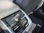 Volvo V60 2.0 B3 Momentum Business | Panoramadak | Harman Kardon Audio | Achteruitrijcamera | Parkeersensoren | Stoelverwarming | Keyless Entry | Elektrische Achterklep | Cruise Control Adaptief | Navigatie | Apple Carplay | Android Auto