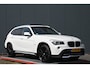 BMW X1 xDrive28i Executive trekhaak panoramadak