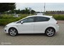 SEAT Leon 1.2 TSI 105PK Businessline COPA | LEES TEKST |