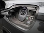 Audi Q6 e-tron edition performance 100 kWh | Adaptive cruise control | Dodehoek detectie | Bang & Olufsen Premium 3D | 360 graden camera | Head-up display | Stuurverwarming | Stoelverwarming voor & achter | Stoelventilatie | Elekt. verstelbare voorstoelen | Climate control | Lichtpakket plus ambient light | Elekt. verstelbaar stuur | Warmtepomp
