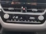 Toyota Corolla Cross Hybrid 180 EXECUTIVE NIEUW UIT VOORRAAD LEVERBAAR! BI-TONE LEER STOEL/STUURVERW JBL-AUDIO 360°CAMERA EL-ACHTERKLEP BLIND SPOT NAVI