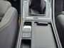 Volkswagen Golf 1.0 TSI R-LINE - ADAPTIVE CRUISE - CARPLAY / ANDROID - TREKHAAK - ALCANTARA - NAVI - CLIMA - STOELVERWARMING -