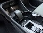 Volvo XC40 B3 177pk Plus Black Edition / Harman Kardon audio / Lighting / Elektrische stoelen met geheugen /