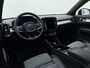 Volvo XC40 B3 177pk Plus Black Edition / Harman Kardon audio / Lighting / Elektrische stoelen met geheugen /