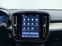 Volvo XC40 B3 177pk Plus Black Edition / Harman Kardon audio / Lighting / Elektrische stoelen met geheugen /