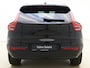 Volvo XC40 B3 177pk Plus Black Edition / Harman Kardon audio / Lighting / Elektrische stoelen met geheugen /