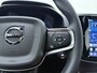 Volvo XC40 B3 177pk Plus Black Edition / Harman Kardon audio / Lighting / Elektrische stoelen met geheugen /